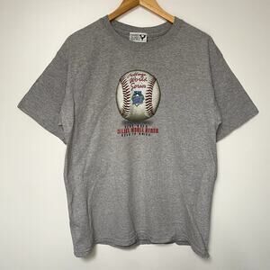 2002 College World Series T-Shirt Y2K Baseball Tee College CWS Omaha 2000s